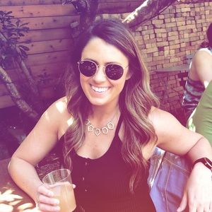 Meet your Posher, Andrea